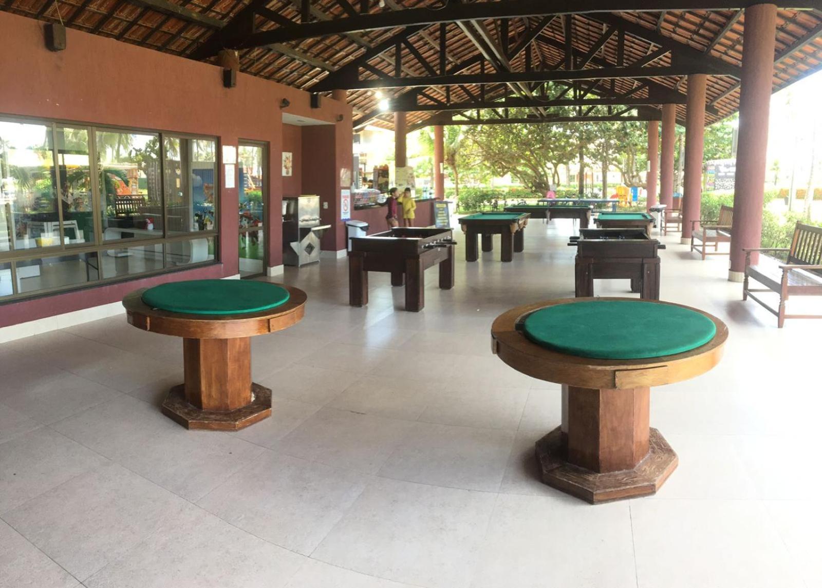 Aquaville Pé Na Areia E água Coco